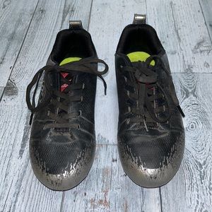 Rawlings black and silver Ripsaw baseball cleats- child size 13